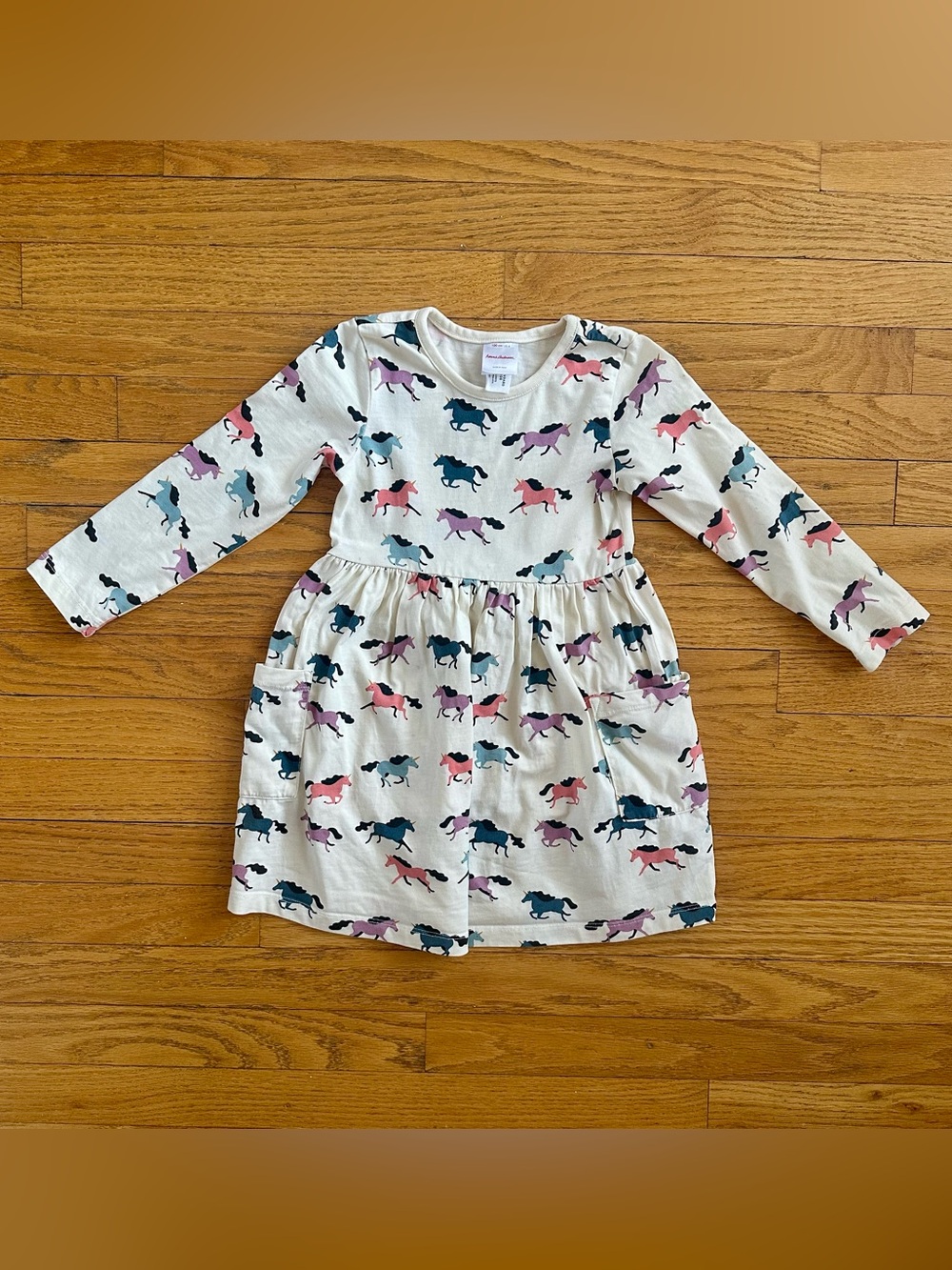 Hanna Anderson Long Sleeve Playground Dress with Pockets size 4